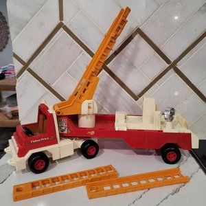 Vintage 1978 Fisher Price Husky Helper HOOK AND LADDER plastic vintage firetruck